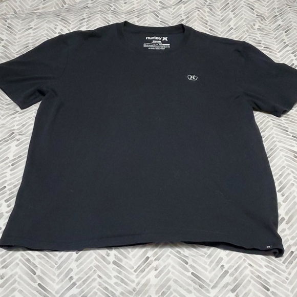 Hurley T-Shirts - Picture 4 of 4